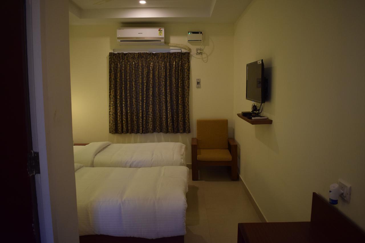 Ak Sea View Residency Hotel Pondicherry Cameră foto